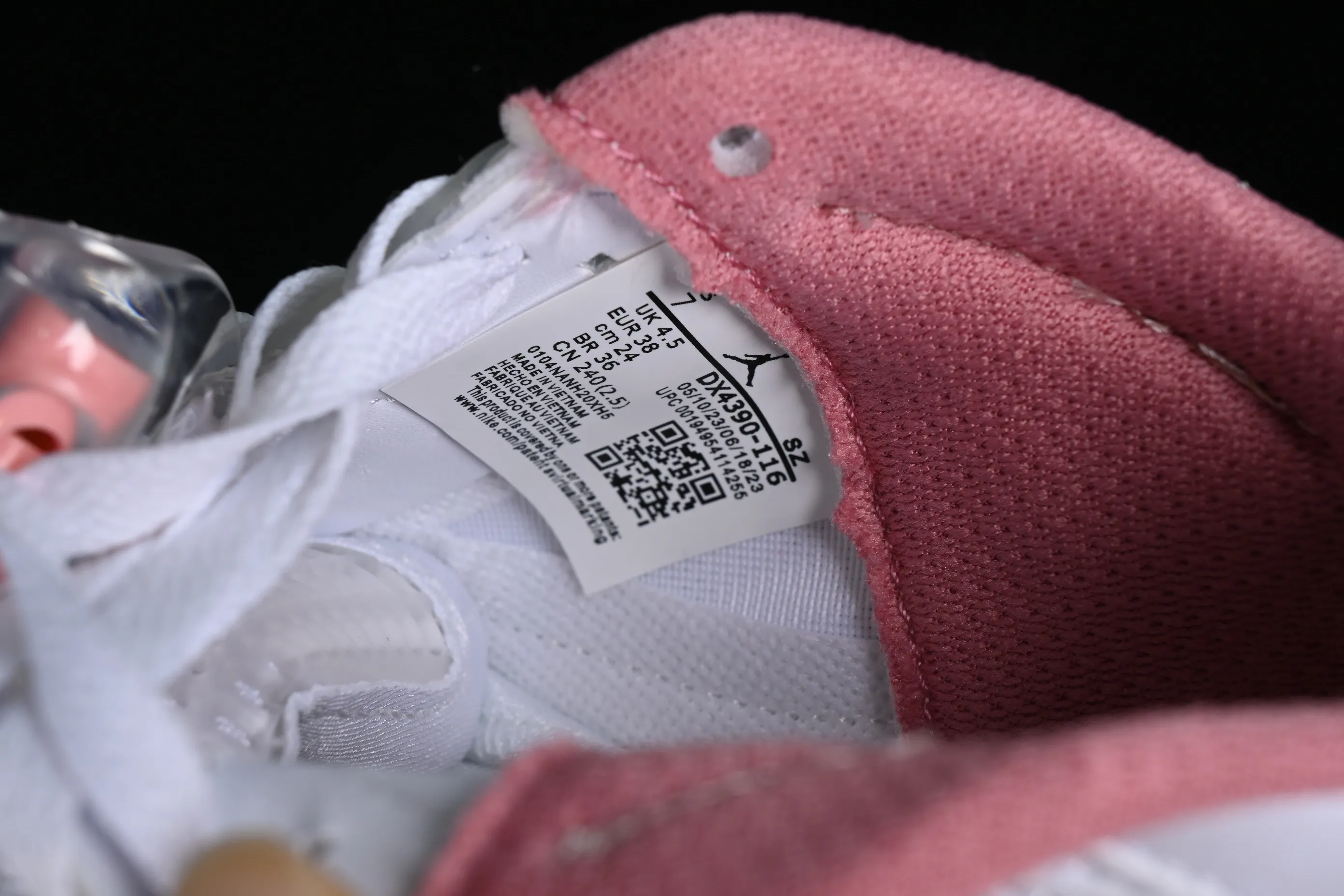 All categories Air Jordan Jordan series basketball shoes Air Jordan 5 Air Jordan Retro Low AJ5 Joe 5 white and pink low-top basketball shoes DX4390-116